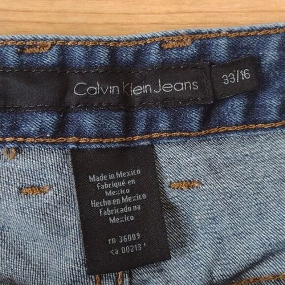 Calvin Klein Cuffed Bermuda 5 Pocket Jean Shorts Size 33 - Picture 5 of 11